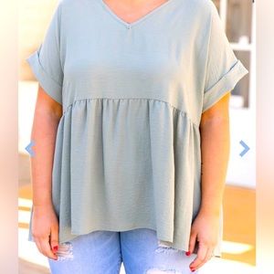 Chic Soul Wide Eyed Gaze Top, Sage size XL *NEW*